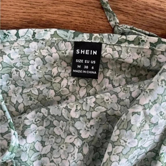 SHEIN Green Women’s Floral Dress Size Medium - Picture 4 of 4